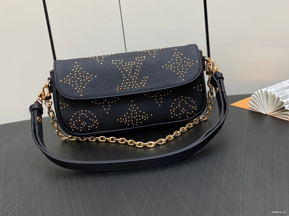 WIS Ivy VUITTON Wallet on Chain LOUIS 0322